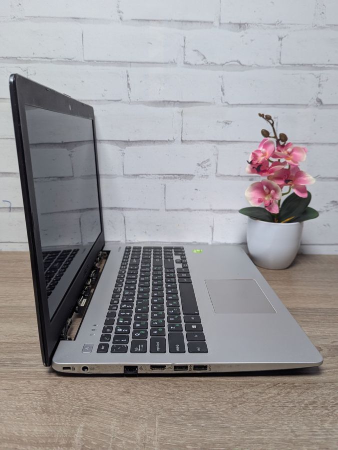 Уцінка! Ноутбук Б/В ASUS R553L, Intel Core i7-4500U, DDR3 12 GB, SSD 360GB, NVIDIA GeForse 840M 4Gb, 15.6" [ProductHub SKU Asus107]
