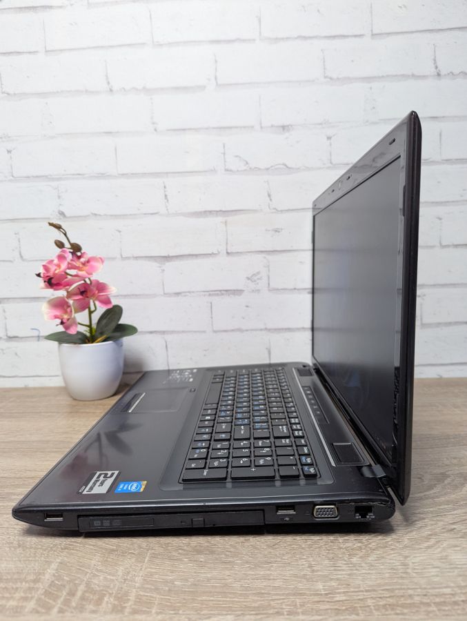 Ноутбук Б/В MSI CR70, Intel Core i3-4000M, DDR3 8GB, SSD 128GB, 17" Full HD