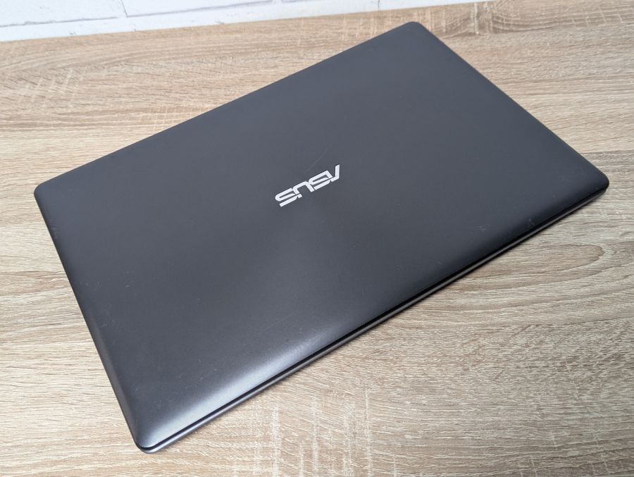 Уцінка! Ноутбук Б/В ASUS X550C, Intel Core i5-3337U, DDR3 8 GB, SSD 256GB, GT 720M 2 Gb, 15.6" [ProductHub SKU Asus109]