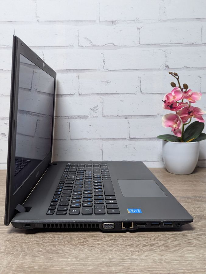 Уцінка! Ноутбук Б/В Acer Aspire E5-573, Intel Core i3-4005U, DDR3 8 GB, SSD 128GB, 15.6" HD [ProductHub SKU Acer100]