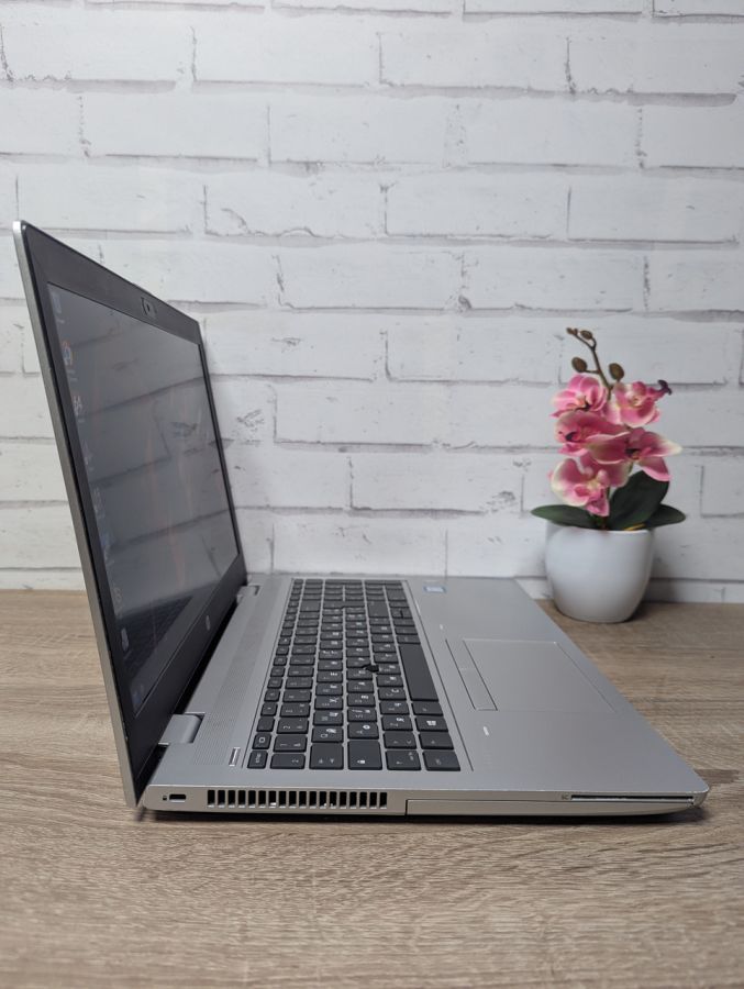 Уцінка! Ноутбук Б/В HP ProBook 650 G5, Intel Core i7-8665U, DDR4 16 GB, SSD 256GB + HDD 500GB, 15.6" HD [ProductHub SKU HP350]