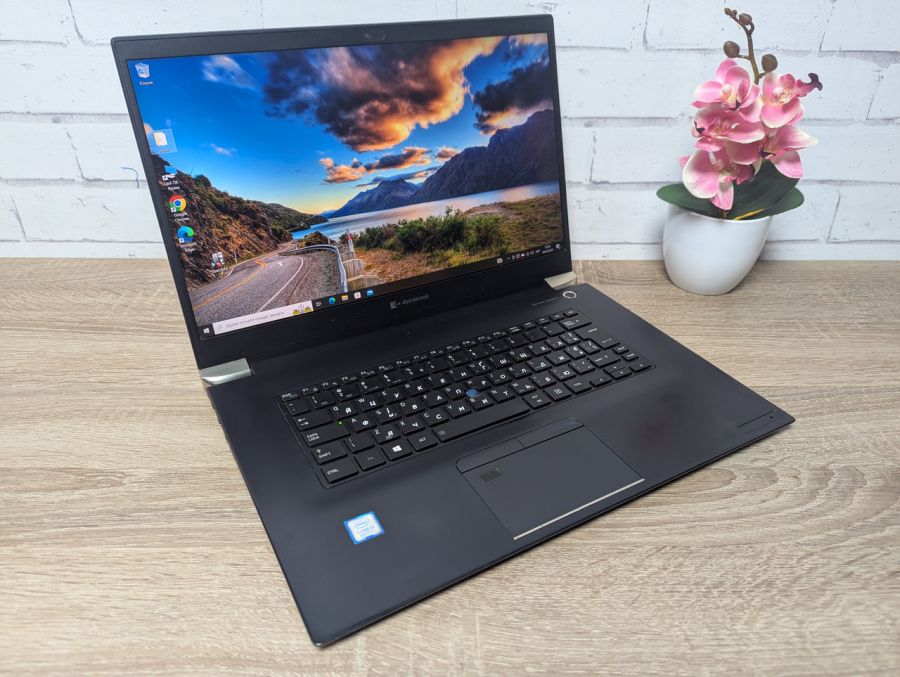Ноутбук Б/В Dynabook Tecra X50-F-15P, Intel Core i5-8265U, DDR4 16GB, SSD 256GB, 15.6" Full HD [ProductHub SKU T90]
