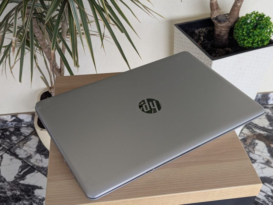 Уцінка! Ноутбук Б/В HP 15-BN067ND, Intel Core i5-7200U, DDR4 16 GB, SSD 256GB, AMD Radeon R5 M330, 15.6" Full HD [ProductHub SKU HP360]