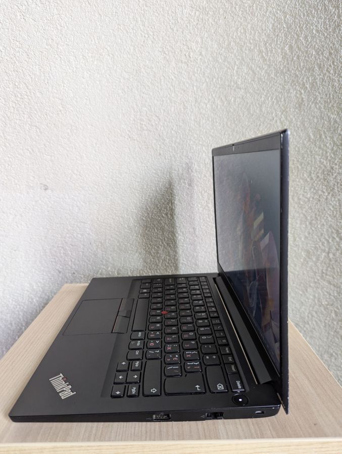 Уцінка! Ноутбук Б/В Lenovo ThinkPad E14, Intel Core i3-11Gen, DDR4 16 GB, SSD 256GB, 14" Full HD [ProductHub SKU L190]