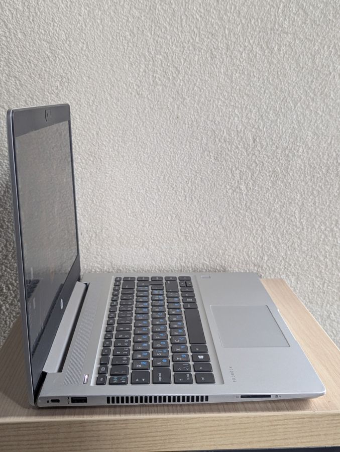 Уцінка! Ноутбук Б/В HP ProBook 445 G7, AMD Ryzen 3 4300U, DDR4 16 GB, SSD 256GB, AMD Radeon Graphics, 14" [ProductHub SKU HP393]