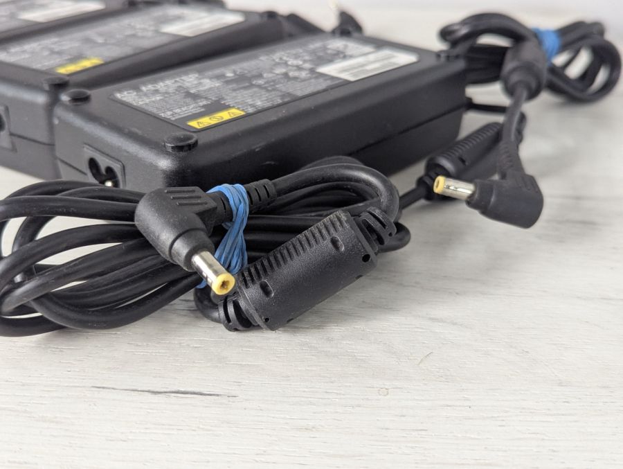 Б/В Fujitsu 150W 5.5*2.5 [ProductHub SKU Fujitsu 150w]