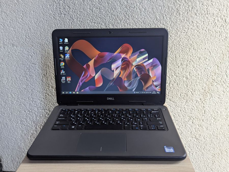 Уцінка! Ноутбук Б/В Dell Latitude 3310, Intel Core i3-8145U, DDR4 8 GB, SSD 256GB, 13" UHD [ProductHub SKU Dell231]