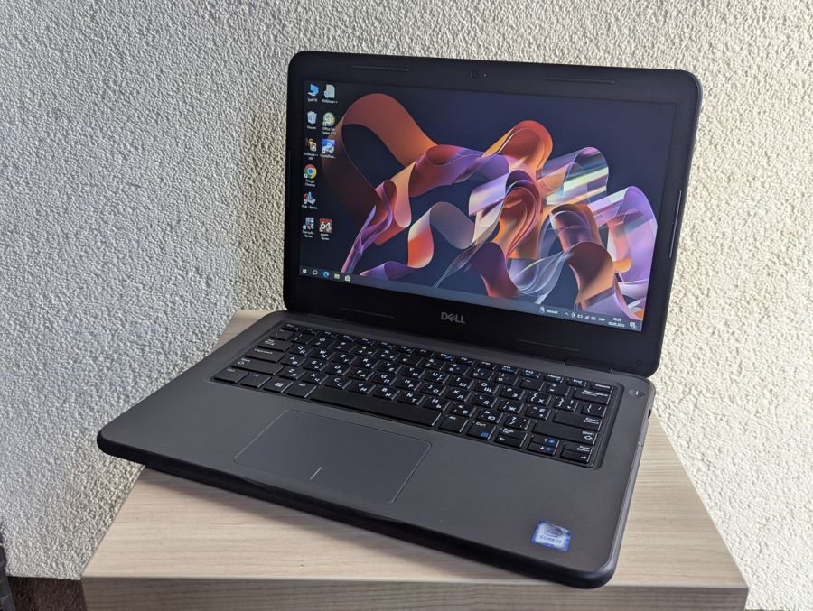 Уцінка! Ноутбук Б/В Dell Latitude 3310, Intel Core i3-8145U, DDR4 8 GB, SSD 256GB, 13" UHD [ProductHub SKU Dell231]
