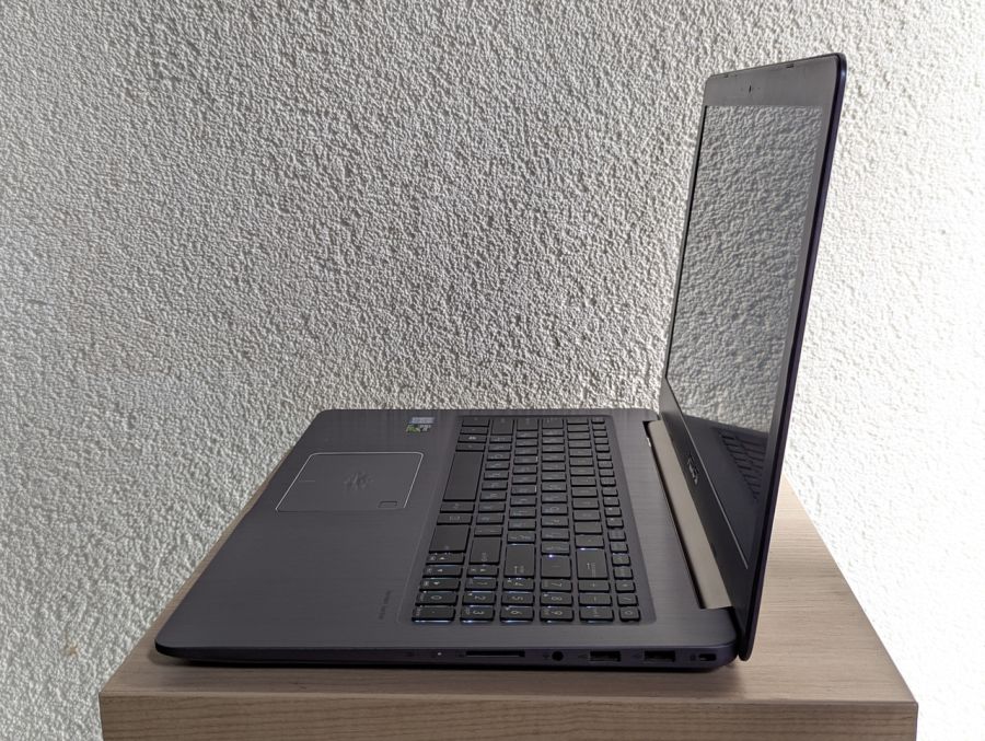 Ноутбук Б/В ASUS N580G, Intel Core i7-8750H, DDR4 16GB, SSD 256GB + SSD 1TB, NVIDIA GeForce GTX 1050 4GB, 15.6" Full HD