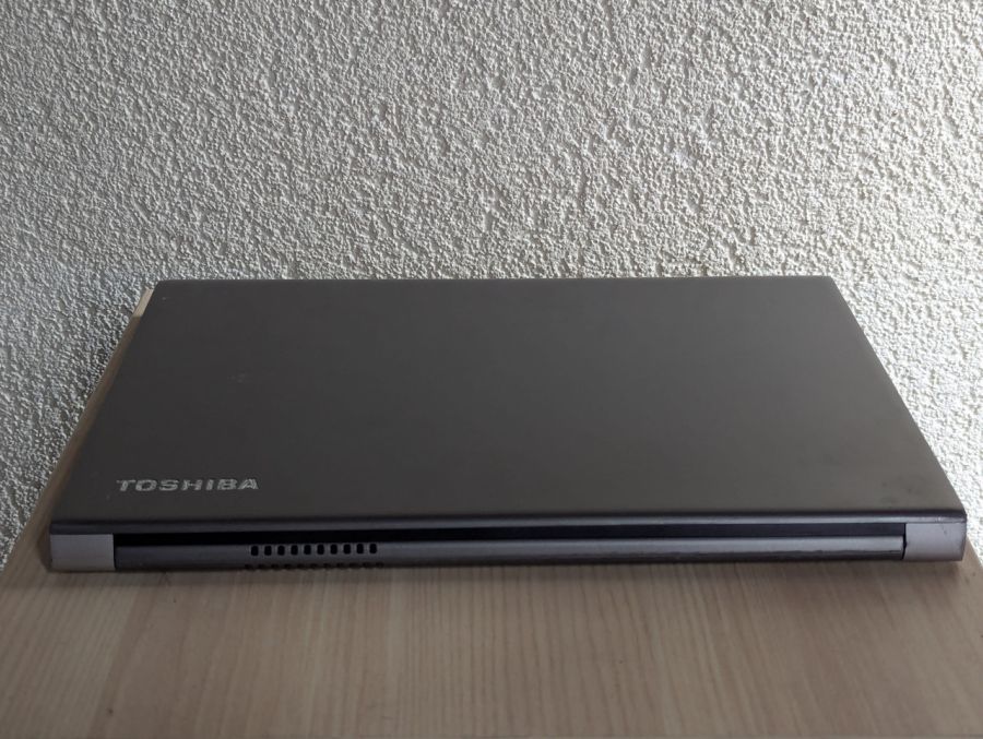 Ноутбук Б/В Toshiba Portege Z30T-C, Intel Core i5-6300U, DDR3 8 GB, SSD 128GB, 13" Full HD Сенсор [ProductHub SKU T103]