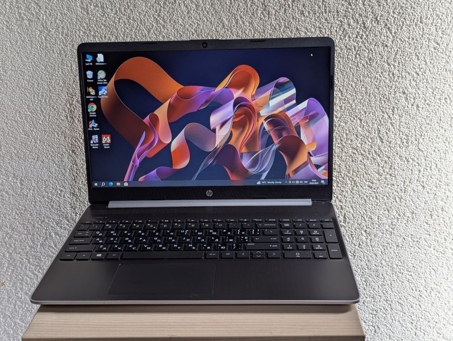 Уцінка! Ноутбук Б/В HP Laptop 15X, Intel Core i3-8145U, DDR4 8 GB, SSD 128GB, 15" Full HD [ProductHub SKU HP454]