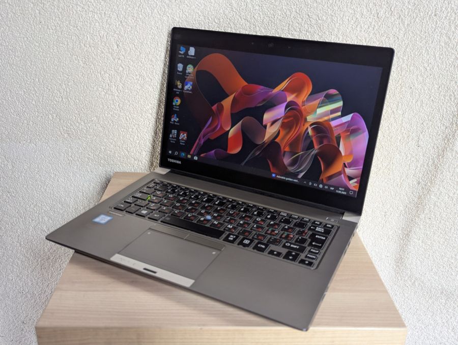 Ноутбук Б/В Toshiba Portege Z30T-C, Intel Core i5-6300U, DDR3 8GB, SSD 128GB, 13" Full HD Сенсор [ProductHub SKU T105]