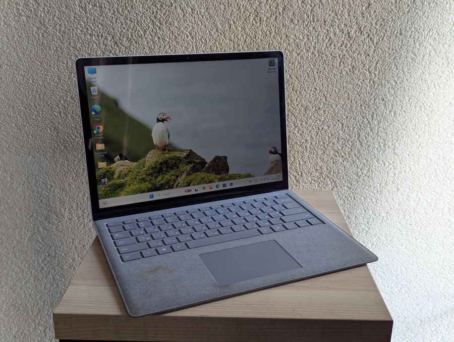 Уцінка! Ноутбук Б/В Microsoft Surface Laptop 2, Intel Core i5-8350U, DDR4 8 GB, SSD 256GB, 14" Full HD Сенсор [ProductHub SKU Surface4]