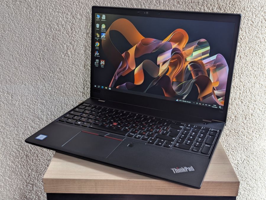 Ноутбук Б/В Lenovo ThinkPad T580, Intel Core i7-8650U, DDR4 16 GB, SSD 256GB, 15.6" Full HD Сенсор [ProductHub SKU L216]