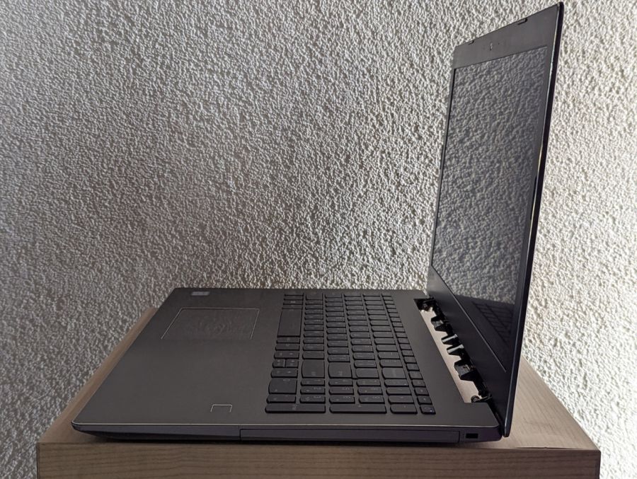 Уцінка! Ноутбук Б/В Lenovo IdeaPad 520-15IKB, Intel Core i5-7200U, DDR4 8 GB, SSD 128GB + SSD 1TB, 15.6" Full HD [ProductHub SKU L219]