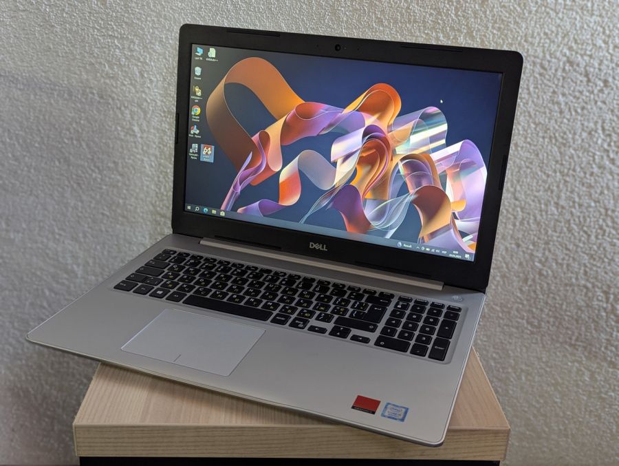 Уцінка! Ноутбук Б/В Dell Inspiron 5570, Intel Core i5-8250U, DDR4 16 GB, SSD 256GB + SSD 1TB, AMD Radeon 530 2Gb, 15.6" Full HD [ProductHub SKU Dell243]