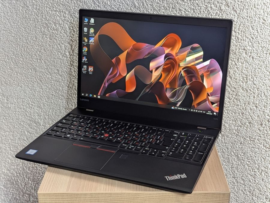 Ноутбук Б/В Lenovo ThinkPad T570, Intel Core i5-7300U, DDR4 8GB, SSD 128GB, 15.6" Full HD