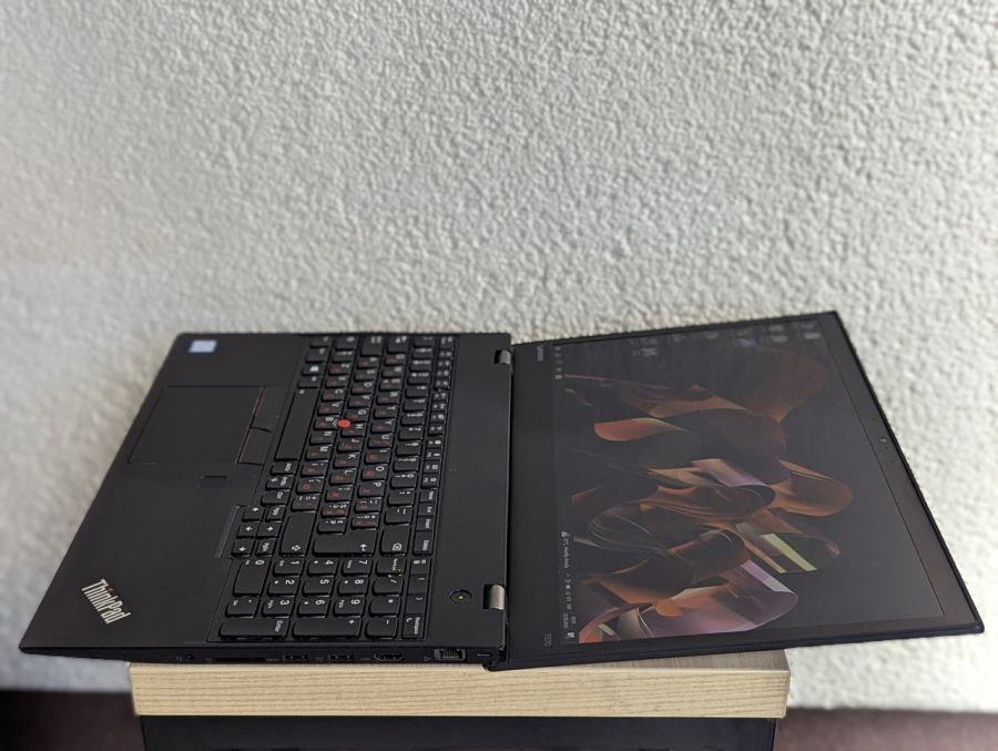 Ноутбук Б/В Lenovo ThinkPad T570, Intel Core i5-7300U, DDR4 8GB, SSD 128GB, 15.6" Full HD