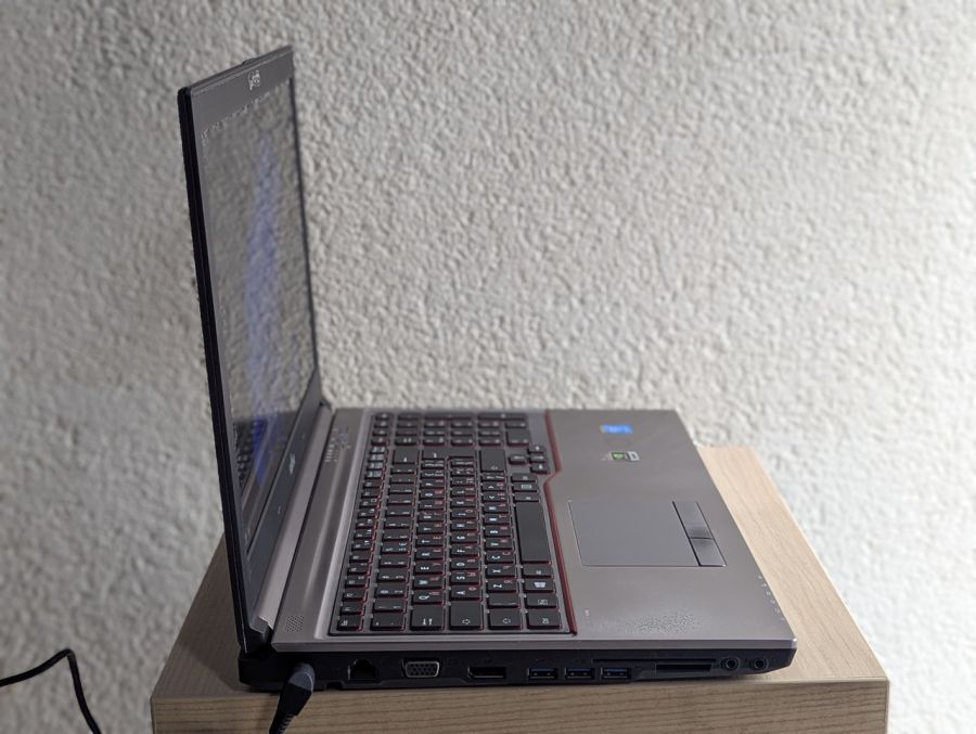 Уцінка! Ноутбук Б/В Fufitsu H730, Intel Core i7-4810QM, DDR3 24 GB, SSD 256GB, NVIDIA Quadro K510M 1Gb, 15.6" Full HD [ProductHub SKU F37]