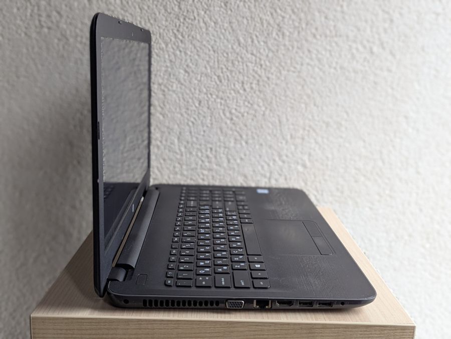Уцінка! Ноутбук Б/В HP 250 G5, Intel Core i5-6200U, DDR4 8 GB, SSD 128GB, 15.6" Full HD [ProductHub SKU HP117]