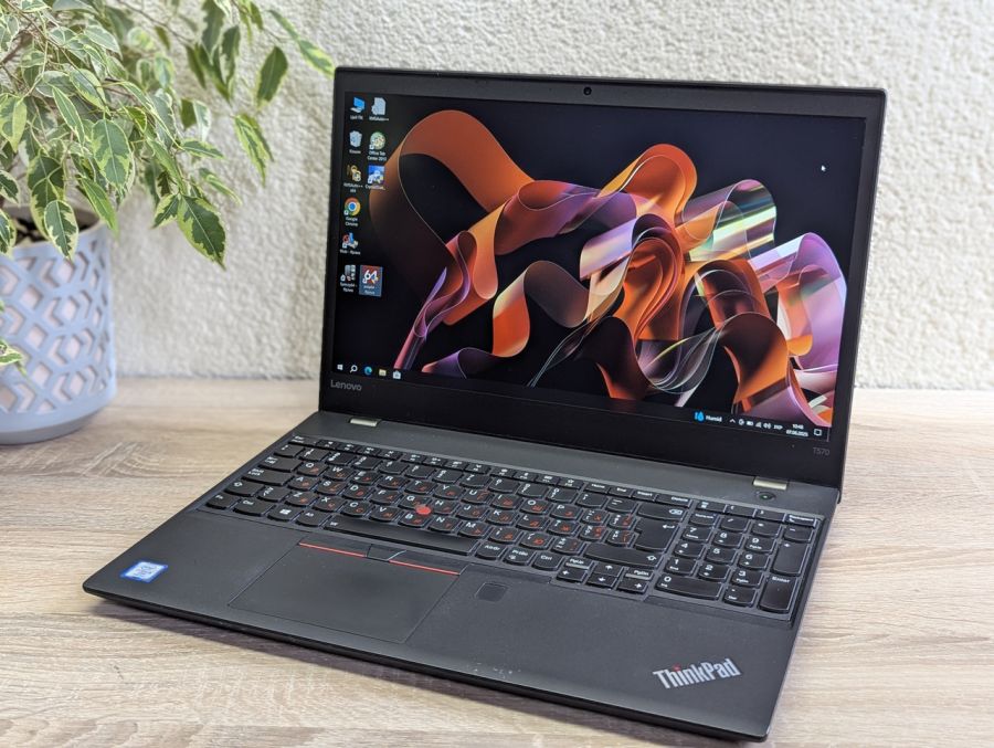 Ноутбук Б/В Lenovo ThinkPad T570, Intel Core i5-7300U, DDR4 16 GB, SSD 128GB, 15.6" Full HD [ProductHub SKU L255]
