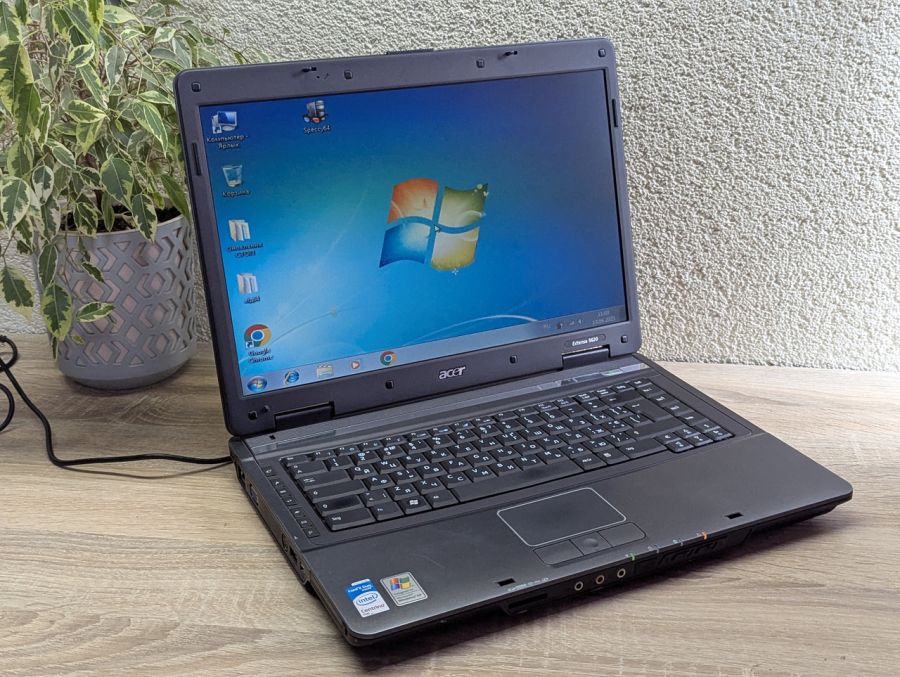 Уцінка! Ноутбук Б/В Acer Extensa 5620, Intel Core 2 Duo T5250, DDR2 3 GB, SSD 128GB, Intel Standard VGA Graphics Adapter, 15.6" [ProductHub SKU Acer129]