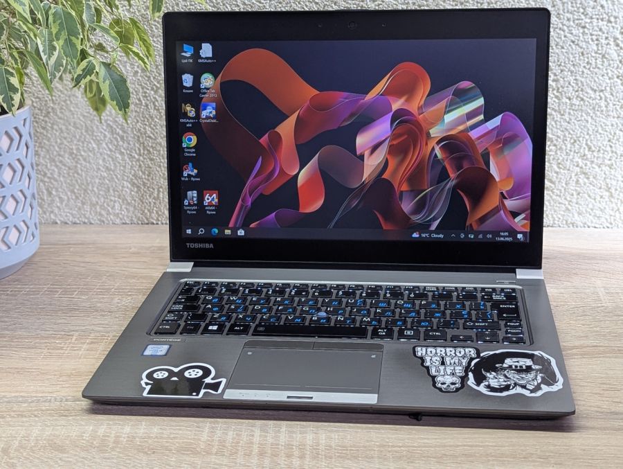 Уцінка! Ноутбук Б/В Toshiba Portege Z30T-C, Intel Core i5-6300U, DDR3 8 GB, SSD 128GB, 13" Full HD Сенсор [ProductHub SKU T120]