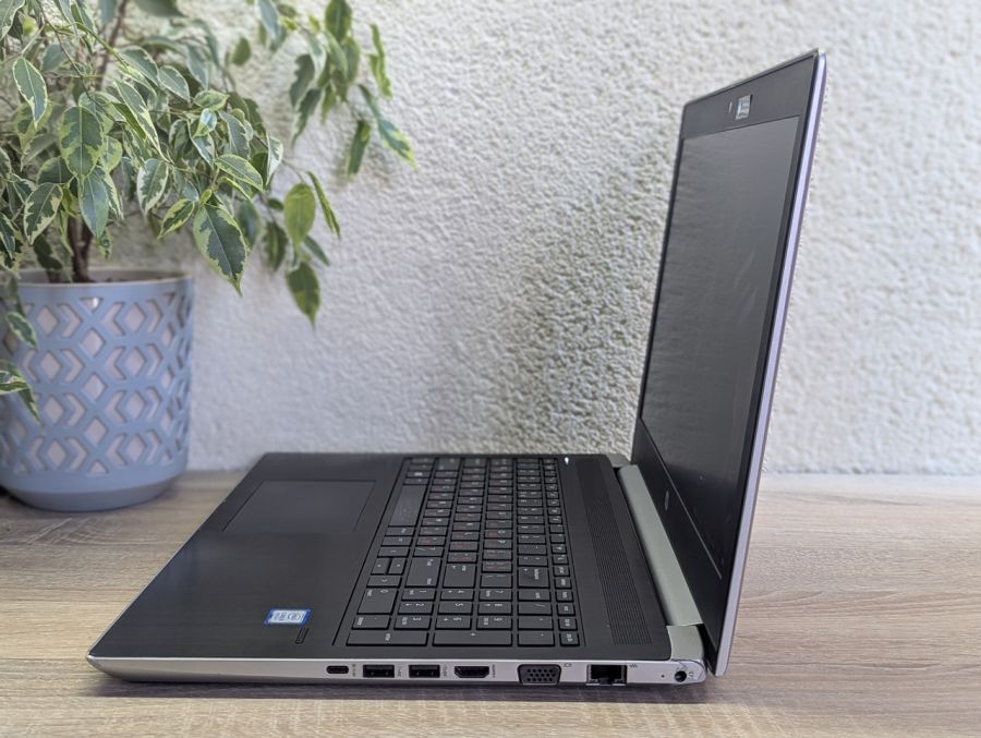 Ноутбук Б/В HP ProBook 450 G5, Intel Core i5-8250U, DDR4 16GB, SSD 256GB + HDD 500GB, 15.6" Full HD [ProductHub SKU HP136]