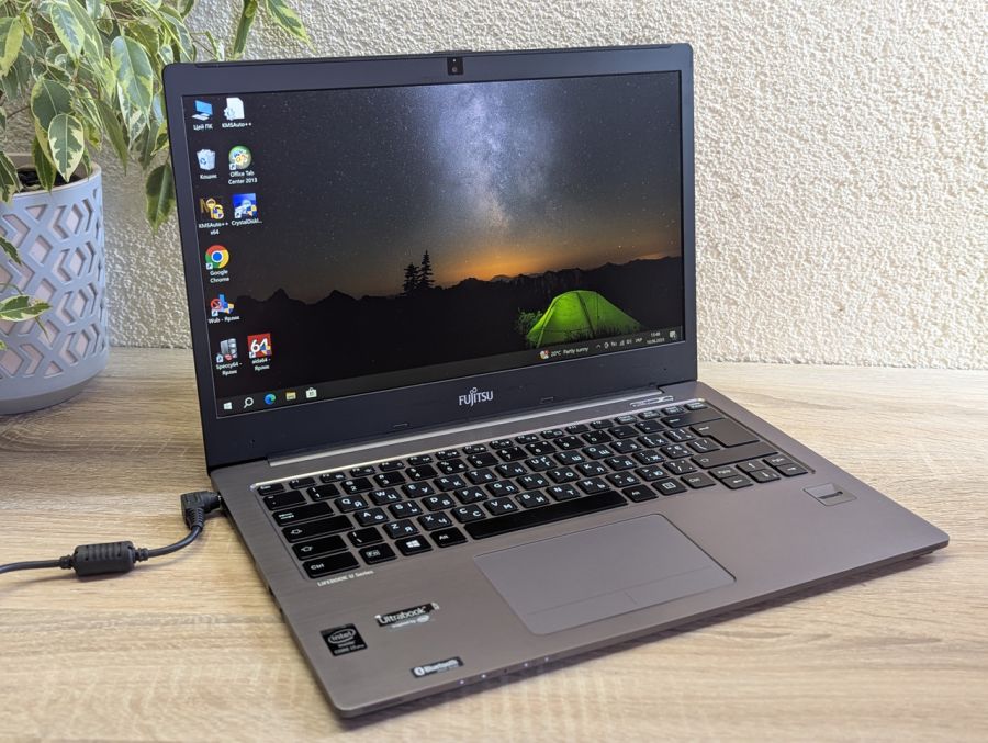 Уцінка! Ноутбук Б/В Fujitsu U904, Intel Core i5-4300U, DDR3 6 GB, SSD 128GB, 14" (3200x1800) [ProductHub SKU F101]