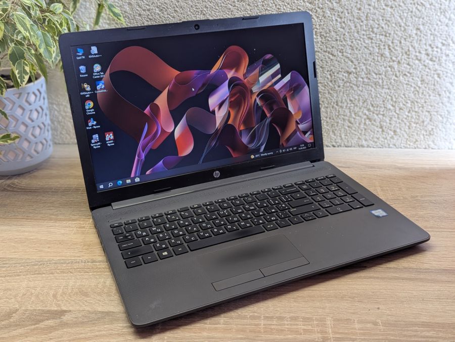 Уцінка! Ноутбук Б/В HP Notebook 250 G7, Intel Core i7-8565U, DDR4 8 GB, SSD 128GB, 15.6" UHD [ProductHub SKU HP491]