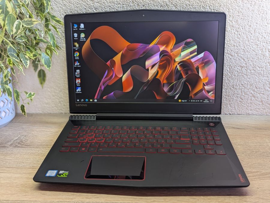 Ноутбук Б/В Lenovo Y520-15IKBN, Intel Core i7-7700HQ, DDR4 32GB, SSD 128GB + HDD 1TB, NVIDIA GeForce GTX 1050 4GB, 15.6" Full HD