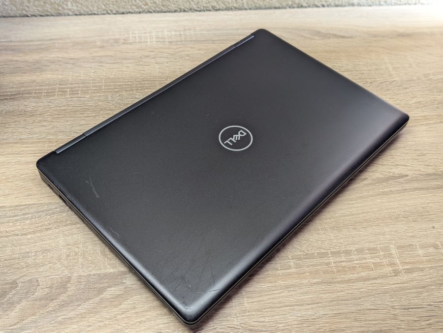 Уцінка! Ноутбук Б/В Dell Latitude 5590, Intel Core i5-7300U, DDR4 16 GB, SSD 256GB, 15.6" Full HD [ProductHub SKU Dell268]