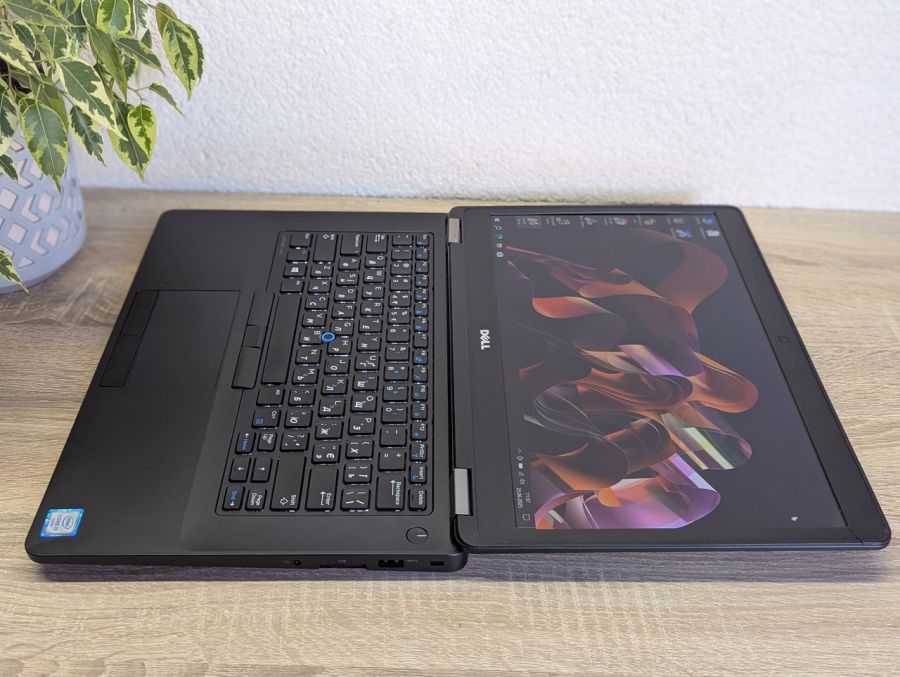 Ноутбук Б/В Dell Latitude E5470, Intel Core i5-6300U, DDR4 8GB, SSD 128GB, 14" Full HD