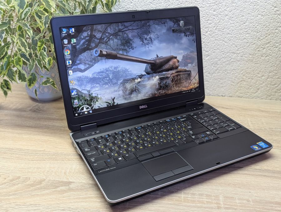 Уцінка! Ноутбук Б/В Dell Latitude E6540, Intel Core i7-4810MQ, DDR3 8 GB, SSD 128GB, AMD Radeon HD 8790M 2Gb, 15.6" Full HD [ProductHub SKU Dell282]
