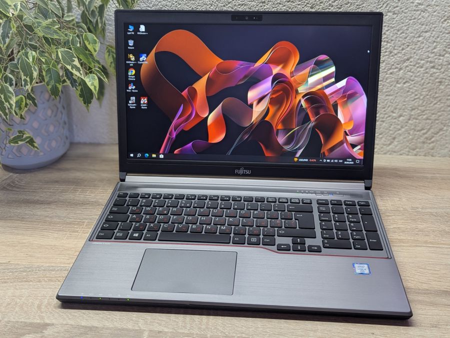 Уцінка! Ноутбук Б/В Fujitsu E756, Intel Core i5-6300U, DDR4 8 GB, SSD 128GB, 15.6" Full HD [ProductHub SKU F31]