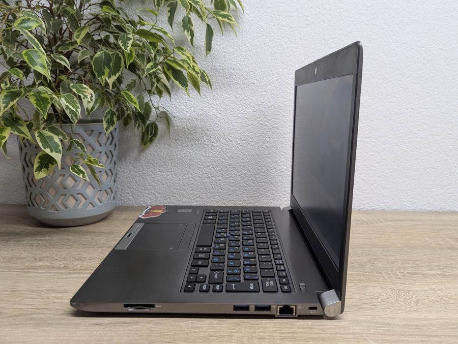 Ноутбук Б/В Toshiba Portege Z30-A, Intel Core i5-4310U, DDR3 8GB, SSD 128GB, 13" HD [ProductHub SKU T124]