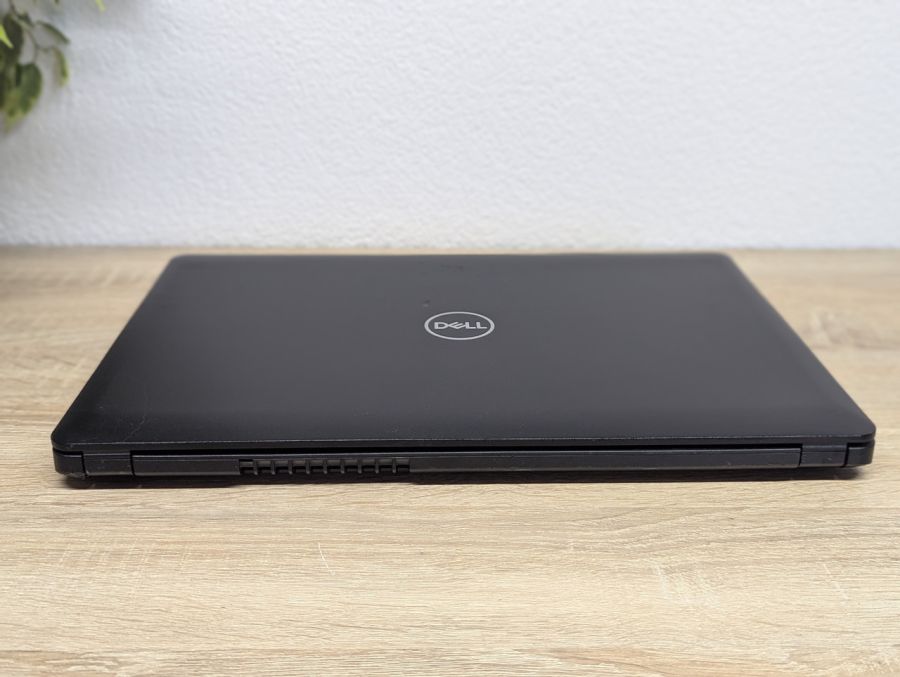 Ноутбук Б/В Dell Latitude 3580, Intel Core i5-7200U, DDR4 8GB, SSD 256GB, 15.6" HD