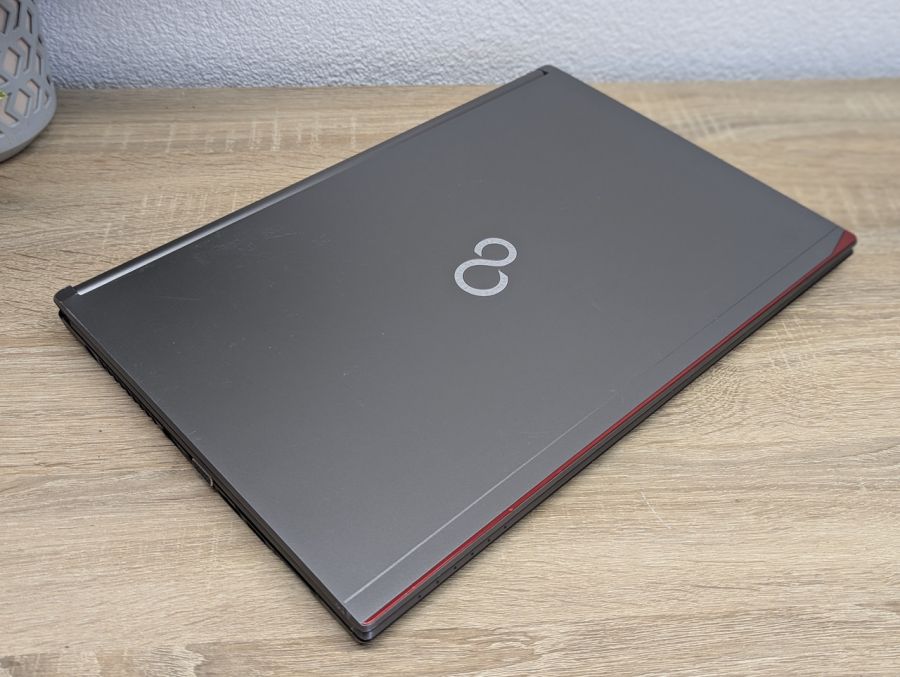 Ноутбук Б/В Fujitsu E756, Intel Core i5-6300U, DDR4 8 GB, SSD 256GB, 15.6" Full HD [ProductHub SKU F151]