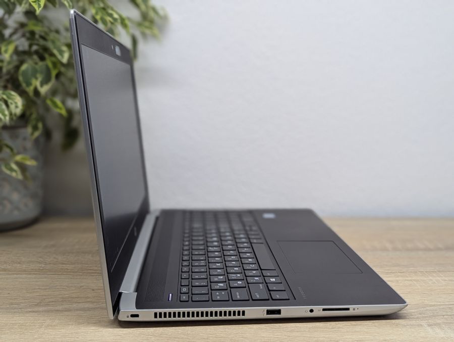 Ноутбук Б/В HP ProBook 450 G5, Intel Core i5-8250U, DDR4 16GB, SSD 256GB, 15.6" Full HD [ProductHub SKU HP325]