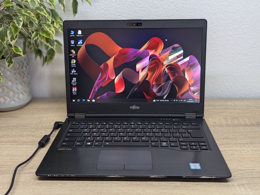 Уцінка! Ноутбук Б/В Fujitsu U747, Intel Core i5-6200U, DDR4 8 GB, SSD 256GB, 14" Full HD [ProductHub SKU F162]