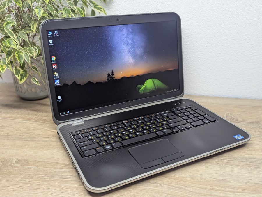 Уцінка! Ноутбук Б/В Dell Inspiron 7720, Intel Core i7-3630QM, DDR3 8 GB, SSD 128GB, NVIDIA GeForce GT 650M 2 Gb, 17" Full HD [ProductHub SKU Dell57]