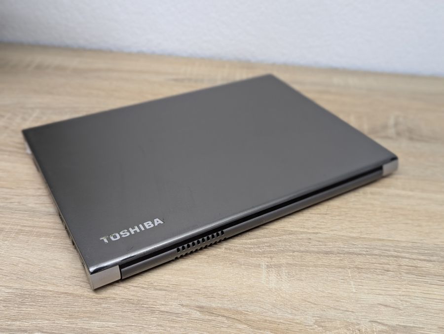 Ноутбук Б/В Toshiba Portege Z30T-C, Intel Core i5-6300U, DDR3 16GB, SSD 256GB, 13" Full HD Сенсор [ProductHub SKU T114]