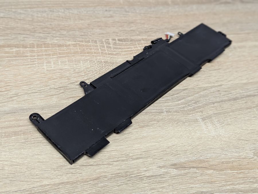 Б/В Оригінальна акумуляторна батарея HP SS03XL [ProductHub SKU SS03 31-40%]