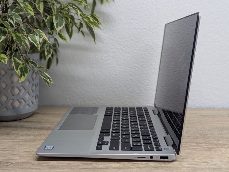 Ноутбук Б/В Dell Inspiron 13 7000 2in1, Intel Core i7-8565U, DDR4 16 GB, SSD 256GB, 13" Full HD Сенсор [ProductHub SKU Dell292]