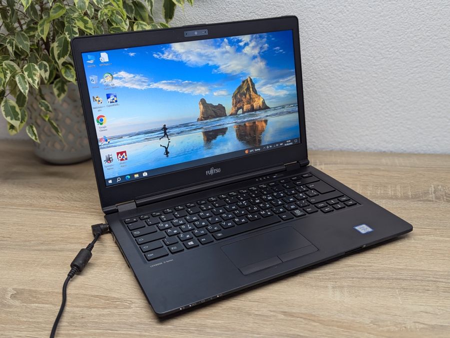 Ноутбук Б/В Fujitsu U748, Intel Core i5-7300U, DDR4 8GB, SSD 128GB, 14" Full HD [ProductHub SKU F175]