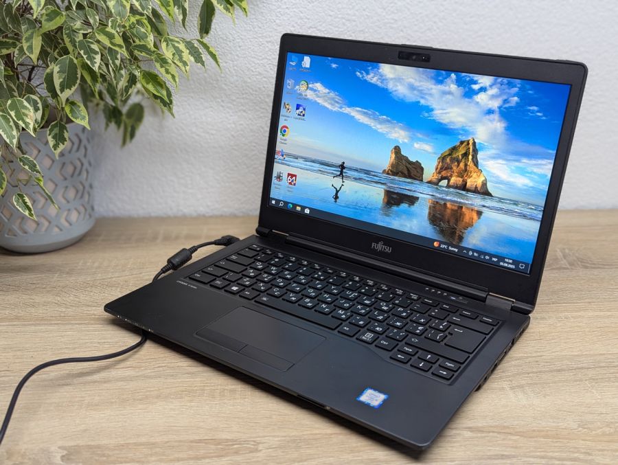 Ноутбук Б/В Fujitsu U748, Intel Core i5-7300U, DDR4 8GB, SSD 128GB, 14" Full HD [ProductHub SKU F175]