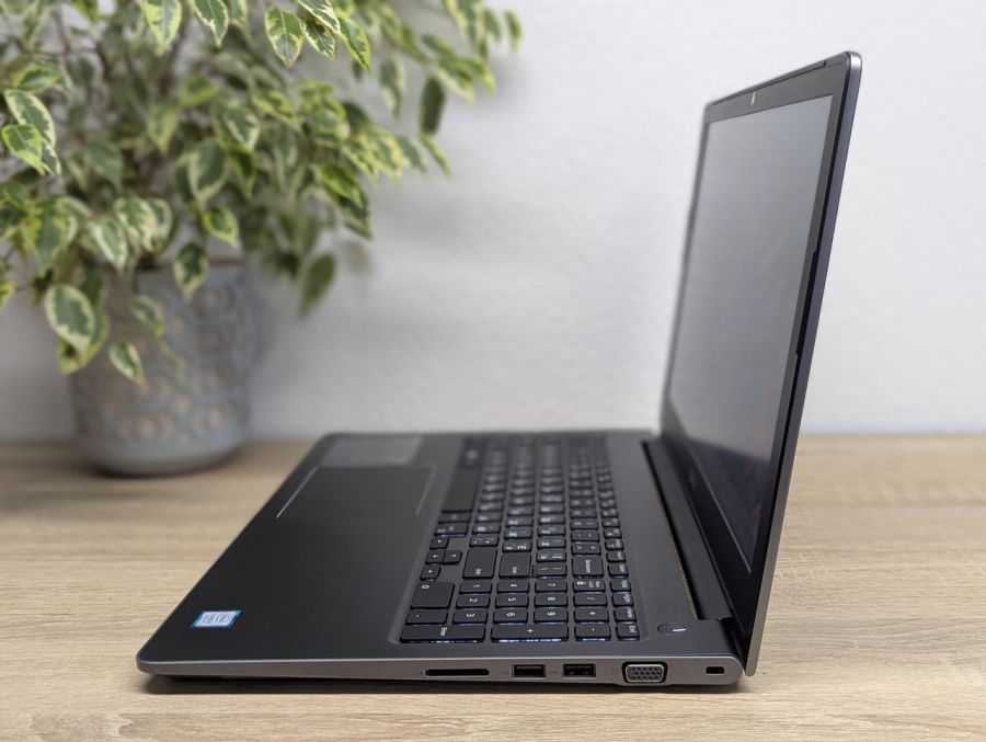 Ноутбук Б/В Dell Vostro 5568, Intel Core i5-7200U, DDR4 16GB, SSD 256GB, 15.6" Full HD [ProductHub SKU Dell297]