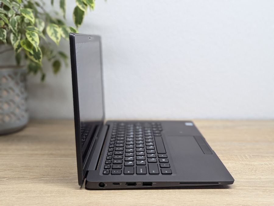 Ноутбук Б/В Dell Latitude 7400, Intel Core i5-8665U, DDR4 16 GB, SSD 256GB, 14" Full HD Сенсор [ProductHub SKU Dell304]