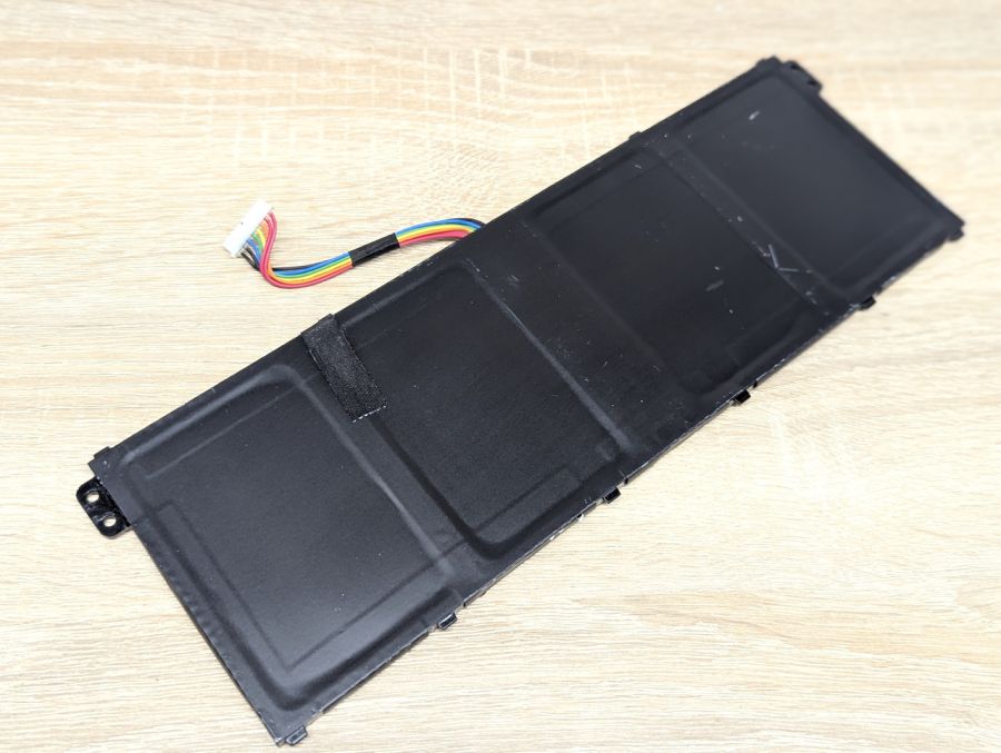 Б/В Оригінальна акумуляторна батарея Acer AC14B8K [ProductHub SKU AcerB8K-48]