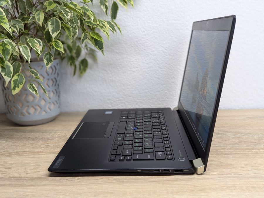 Ноутбук Б/В Toshiba Tecra X40-D, Intel Core i5-7300U, DDR4 8GB, SSD 128GB, 14" Full HD [ProductHub SKU T140]